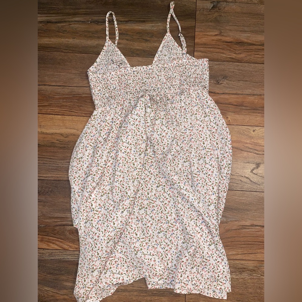 Cute floral print babydoll dress. Perfect for summer or spring